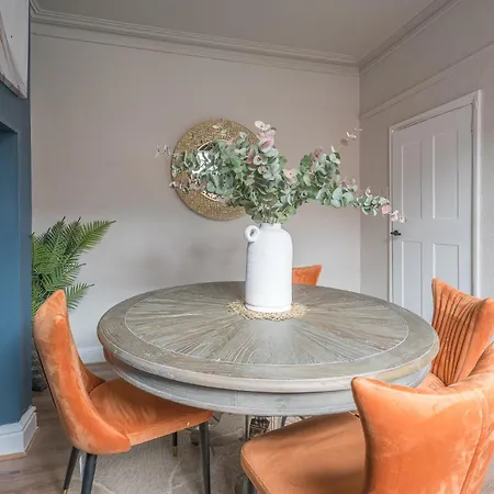 King Bed Luxury 2br House Fast Wifi *